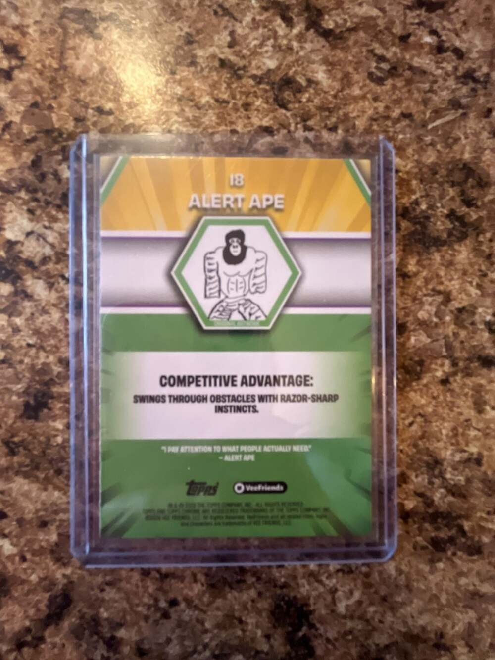2026 Topps Chrome VeeFriends Alert Ape #18 Gary Vaynerchuk GaryVee Autograph - Picture 3 of 3